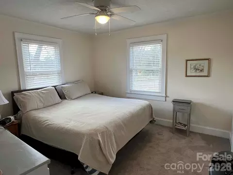 Bedroom - 122 Murphy Ct, Morganton, NC 28655 photo 5 of 6