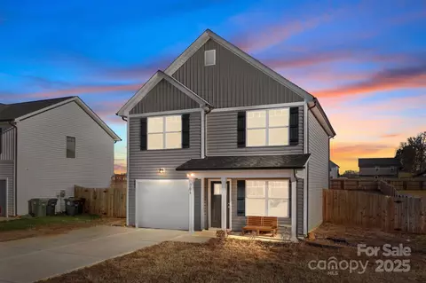 701 3rd Se St SE, Conover, NC 28613