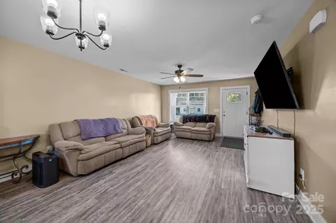 Living - 701 3rd Se St SE, Conover, NC 28613 photo 1 of 1