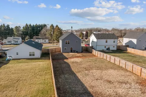 View/Area - 701 3rd Se St SE, Conover, NC 28613 photo 3 of 5