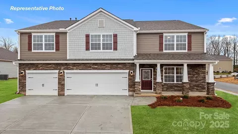 108 Pecan Grove Ln, Statesville, NC 28677