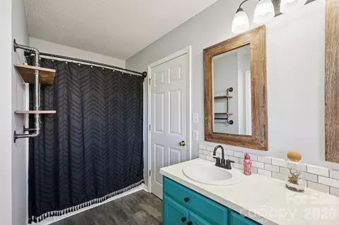 Bath - 3802 Babe Ln, Vale, NC 28168 photo 2 of 5