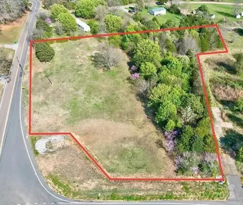 114 Lakeview Dr, Blacksburg, SC 29702