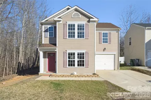 7307 Fig Ln, Charlotte, NC 28215