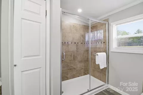 Bath - 2501 Swanson Rd, Crouse, NC 28033 photo 1 of 4
