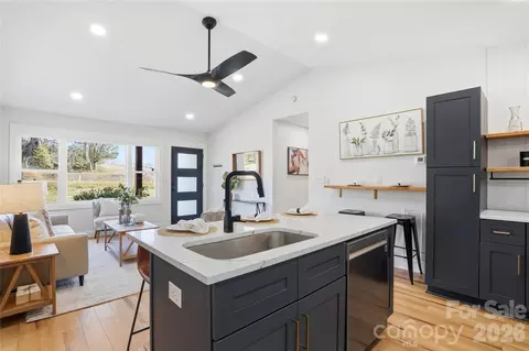 Kitchen - 7172 Old Plank Rd, Stanley, NC 28164 photo 3 of 4