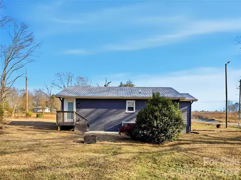 Exterior - 7172 Old Plank Rd, Stanley, NC 28164 photo 4 of 5