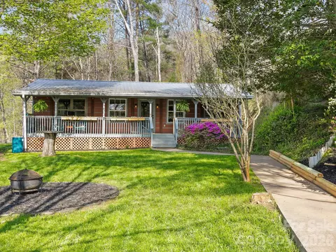 71 Mace Rd, Marshall, NC 28753