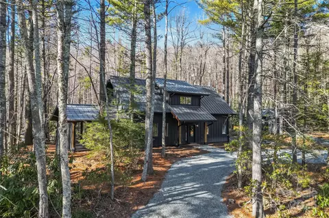 6260 Sunny Dr, Newland, NC 28657