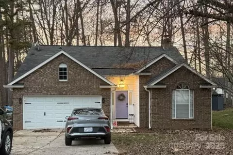 4427 Hounds Run Dr, Matthews, NC 28105