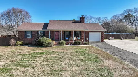 3731 Maple Knoll Dr, Monroe, NC 28112