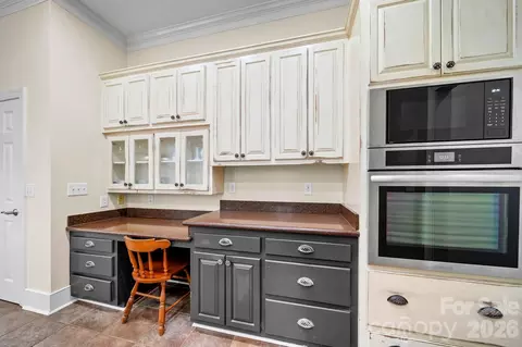 Kitchen - 1004 Four Mile Loop, Cheraw, SC 29520 photo 4 of 4