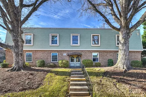2604 Park B Rd #B, Charlotte, NC 28209
