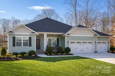 136 Wylie Trl, Statesville, NC 28677
