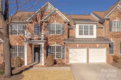 8127 Oratorio Pl, Charlotte, NC 28270