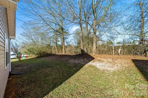 1636 Mayfair Dr, Conover, NC 28613 photo 41