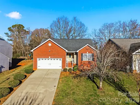 1636 Mayfair Dr, Conover, NC 28613 photo 32