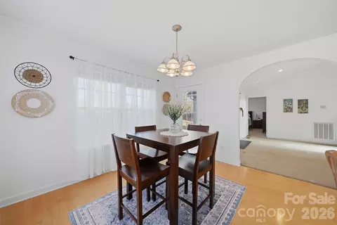 1636 Mayfair Dr, Conover, NC 28613 photo 15
