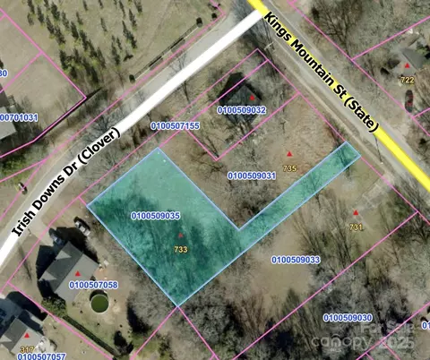 733 Kings Mountain St, Clover, SC 29710