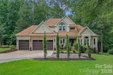 172 Tawny Bark Dr, Mooresville, NC 28117
