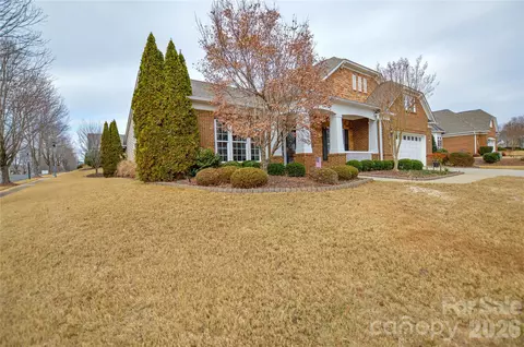9332 Whistling Straits Dr, Fort Mill, SC 29707