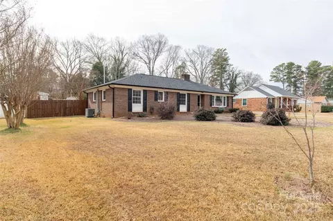 1058 Melchers Dr, Rock Hill, SC 29730