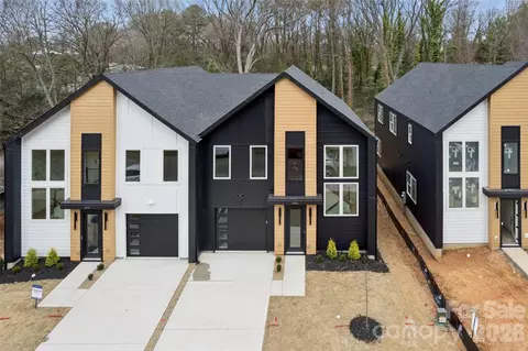 2418 Crestview Dr, Charlotte, NC 28216