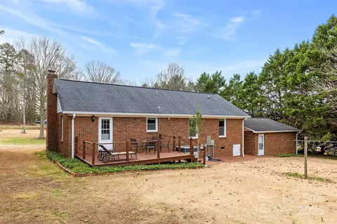 Exterior - 715 Deese Rd, Monroe, NC 28110 photo 3 of 3