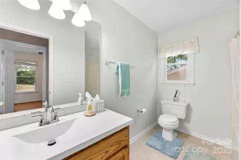 Bath - 715 Deese Rd, Monroe, NC 28110 photo 2 of 3