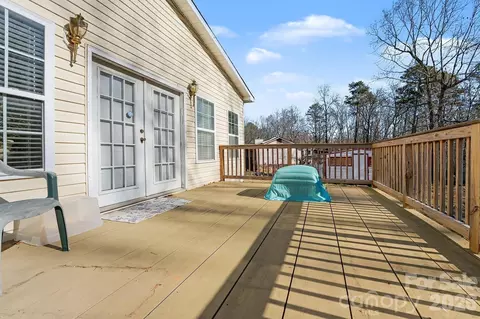 Exterior - 4057 Leafmore St, Concord, NC 28027 photo 2 of 4