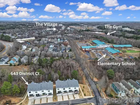 643 District Ct, Fort Mill, SC 29708 photo 2