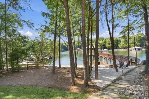Exterior - 4685 Eagle Pointe Ct, Denver, NC 28037 photo 8 of 13