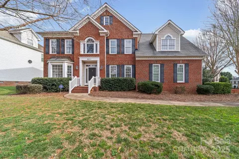 8811 Briarstone Ln, Waxhaw, NC 28173