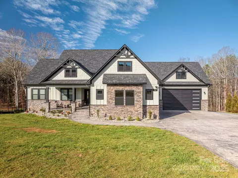 141 Woodward Way, Iron Station, NC 28080