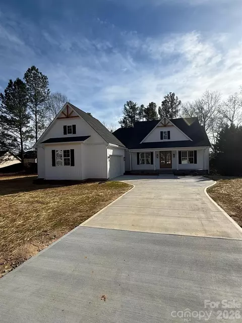 305 Challis Ct, Rock Hill, SC 29732