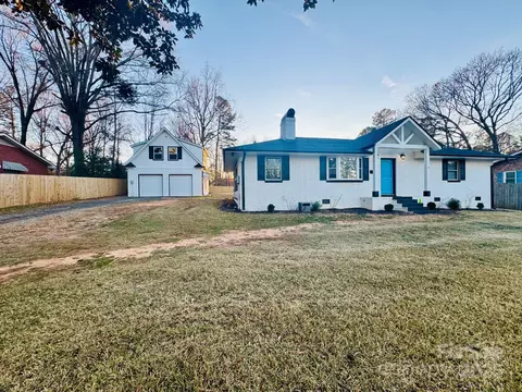 3107 Garrison Dr, Charlotte, NC 28269