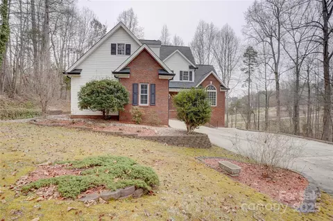 5306 Club View Dr, Concord, NC 28025