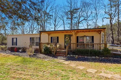 343 Carr Rd, Dallas, NC 28034