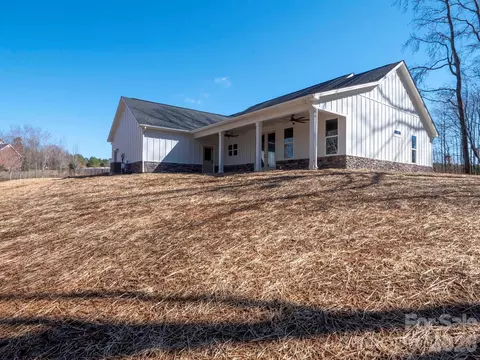 Exterior - 5124 Pond Bluff Dr, Monroe, NC 28112 photo 15 of 15