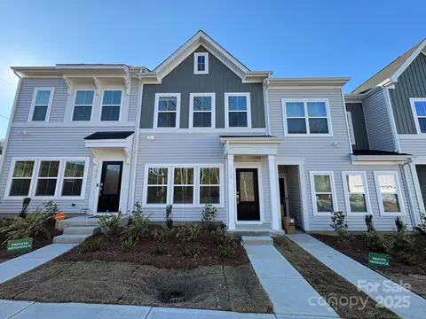 7013 Alpharetta 22 St #22, Charlotte, NC 28216