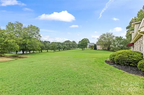 Exterior - 239 Golf Course Rd, Maiden, NC 28650 photo 2 of 6