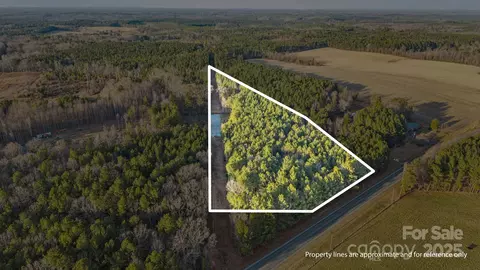 16034 Nc 2427 Hwy, Eagle Springs, NC 27242