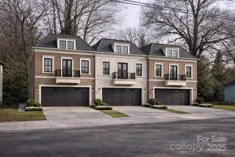 411 N Lee St, Mount Holly, NC 28120