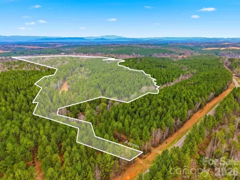 1486 Huffman Bridge Rd, Morganton, NC 28655