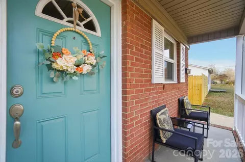 906 Eastwood Dr, Rock Hill, SC 29730