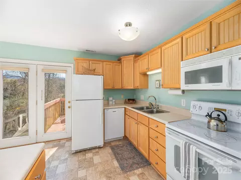 Kitchen - 53 Vancott Ct, Clyde, NC 28721 photo 1 of 4
