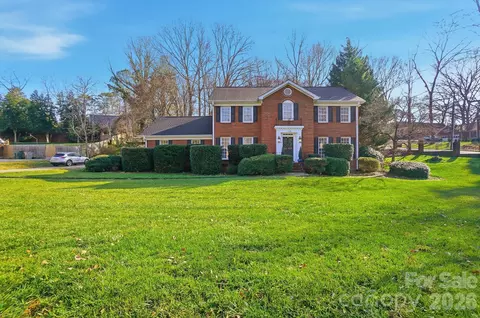 1308 Dumbarton Rd, Gastonia, NC 28054