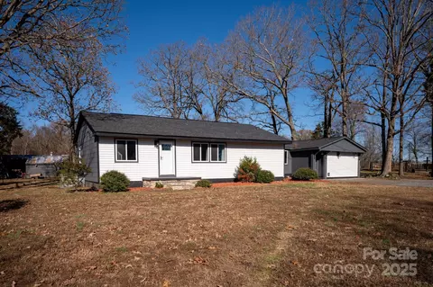1117 Jug Broome Rd, Monroe, NC 28112