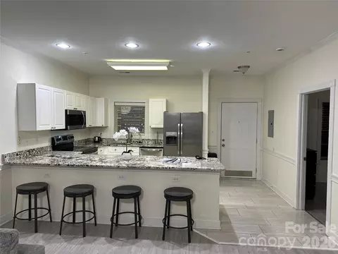 9047 Meadow Vista 104 Rd #104, Charlotte, NC 28213
