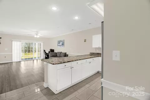 9047 Meadow Vista 104 Rd #104, Charlotte, NC 28213
